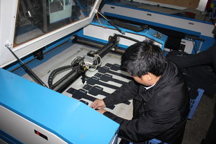 數(shù)字化轉(zhuǎn)型中的跨界探索 東莞市大朗藍(lán)鑫皮具加工廠的數(shù)碼通訊產(chǎn)品之路